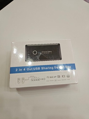 GeekerChip USB 3.0 Switch KVM για 2 υπολογιστές, 5Gbps, με 2 USB καλώδια