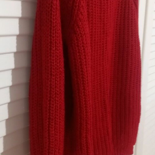Pullover small used, dark red with wide stripe and 3/4 sleeves