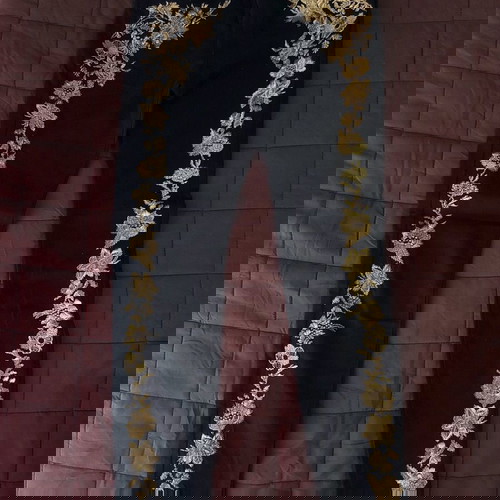 Bershka black pants XS with gold embroidery like new