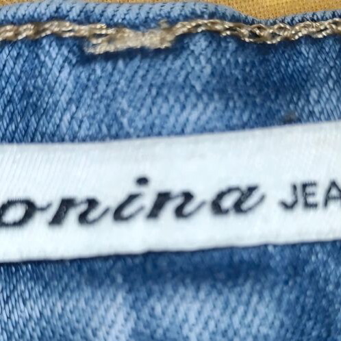 Fionina Jeans Vintage Women's Shorts with Floral Embroidery Medium used