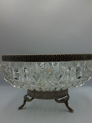Vintage glass bowl with metal base, like new decorative fruit centerpiece