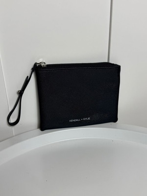 Kendall + Kylie wallet used, black
