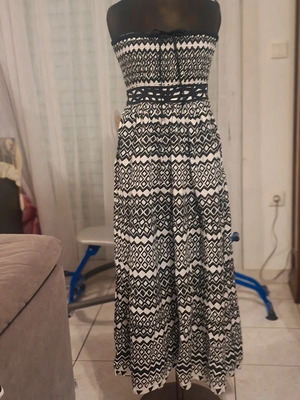 Dress black and white size M - L like new
