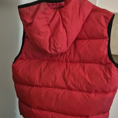 Zara sleeveless hooded vest like new, red, XL