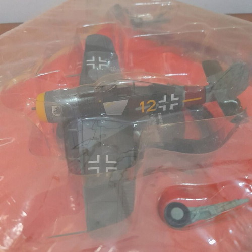 Deagostini World War II fighter plane new