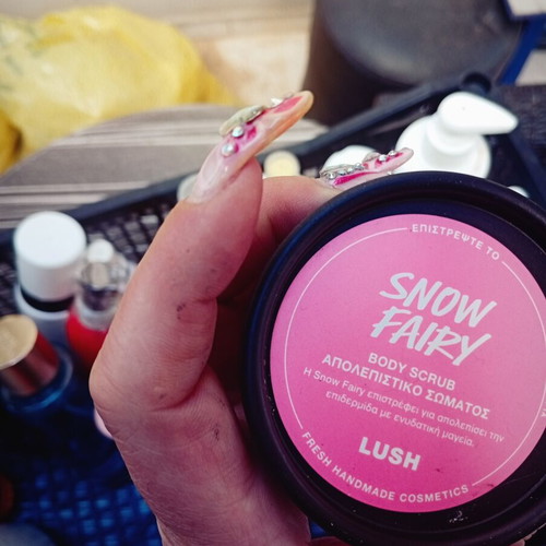 Snow Fairy Body Scrub Lush 135 ml new