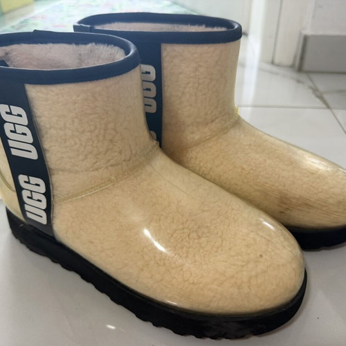 Ugg Australia women's waterproof boots size 39 used beige