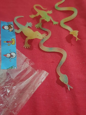 Lizard and Cobra Snake Miniatures new set of 2 lizards and 2 snakes