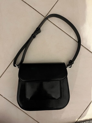Zara shoulder bag black patent leather like new