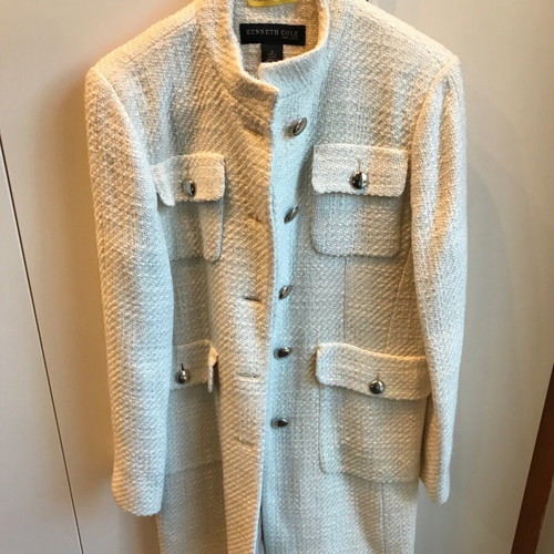 Kenneth Cole cream boucle coat with pockets size M like new
