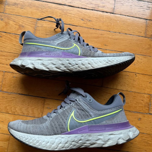 Nike Infinity React athletic shoes used, size 43, gray