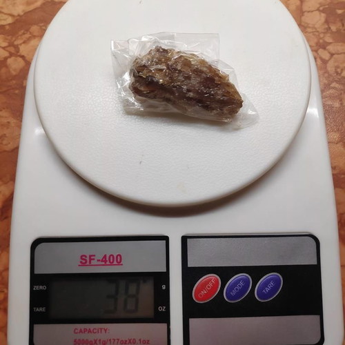 Raw natural amber 38g used, collectible mineral