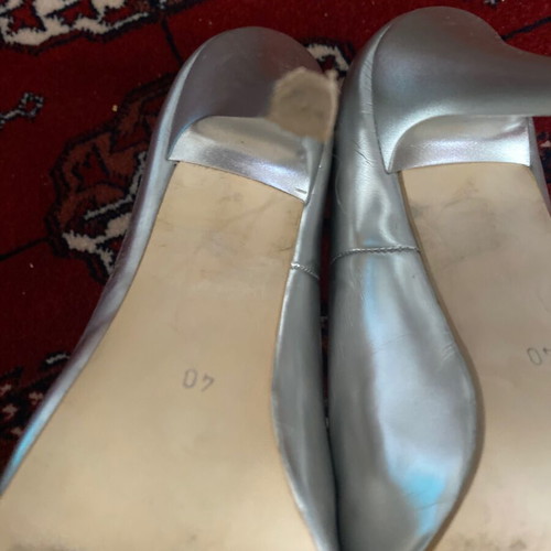 Kemal Tanca silver synthetic heels size 40 like new