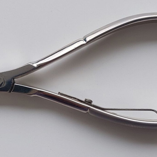 Premax Nail Nipper new, made in Italy with eyebrow tweezers gift