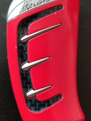 Marlboro adm AO065 metal lighter used, red racing style