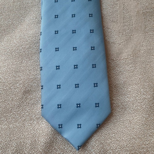 Mark7 Silk Tie Like New, Turquoise Geometric Pattern