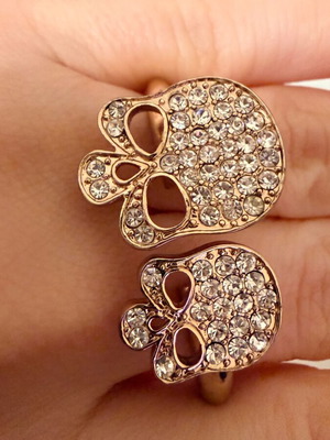 Double skull ring gold color steel with rhinestone crystals like new