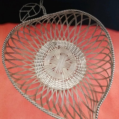 Silver-plated basket like new, woven metal mesh in silver color