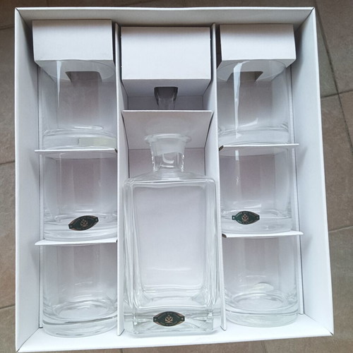 Clover Leaf Crystal whiskey set 7 pieces new, decanter and 6 glasses