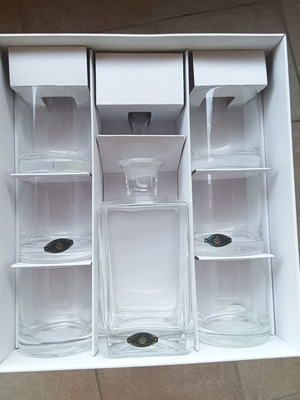 Clover Leaf Crystal whiskey set 7 pieces new, decanter and 6 glasses