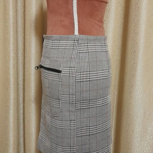 Zara checked skirt with zipper like new, size M, gray