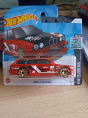Hot Wheels BMW M3 Wagon 1990 1:64 scale new, sealed