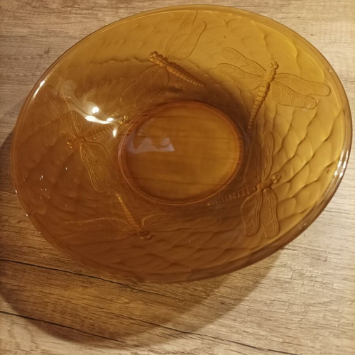 Decorative amber glass platter with embossed dragonfly design like new