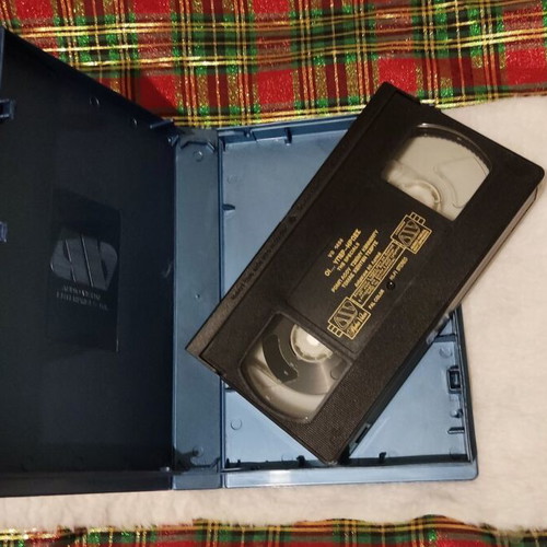 The Specials 2000 VHS like new, comedy action adventure with subtitles