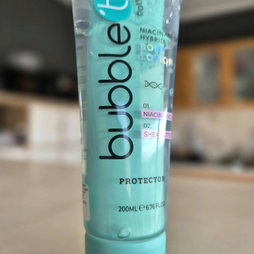 Bubble T Hybrid Body Lotion with Niacinamide and Shea Butter new