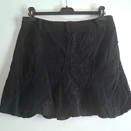 Corduroy skirt with embroidery, size Large, black