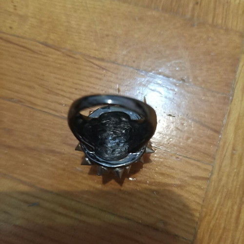 Unisex ring used dark gray with silver spikes