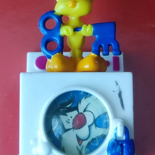 Tweety figure used with Sylvester and washing machine toy