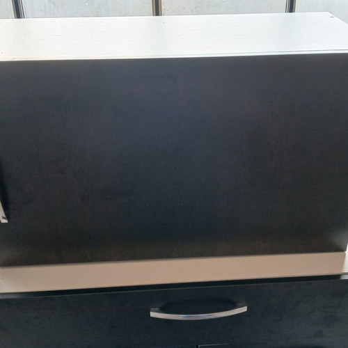 Kitchen cabinets used, set of 3 with various doors and drawer