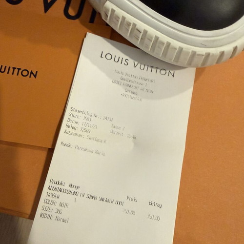 Louis Vuitton Squad Sneakers like new, leather and canvas, size 38