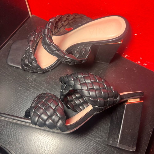 Black mules size 39, 10cm heel, like new