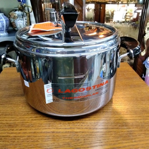 Lagostina stainless steel 18/10 pressure cooker new