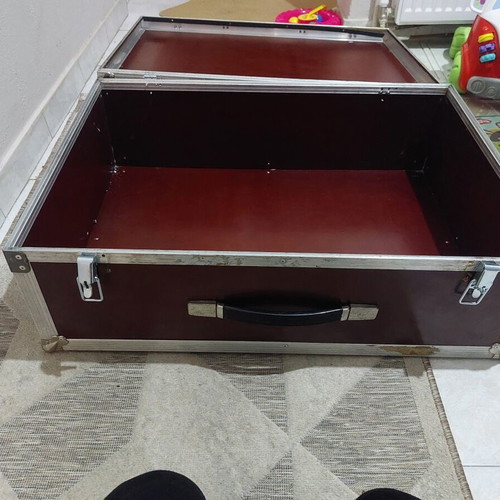 Flyth case used, dimensions 75x52x25 cm