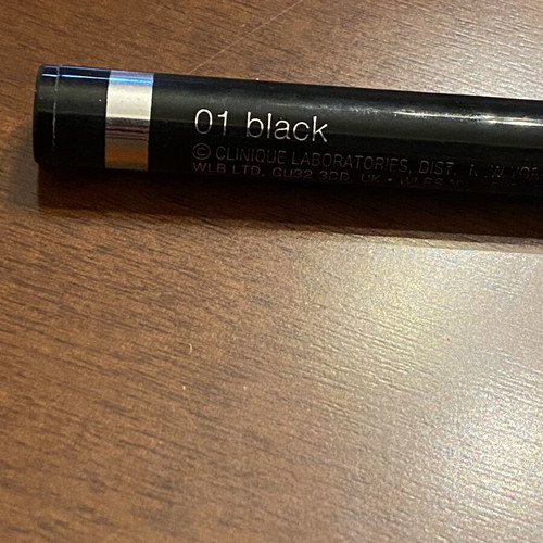 Eye-liner pen Clinique black used