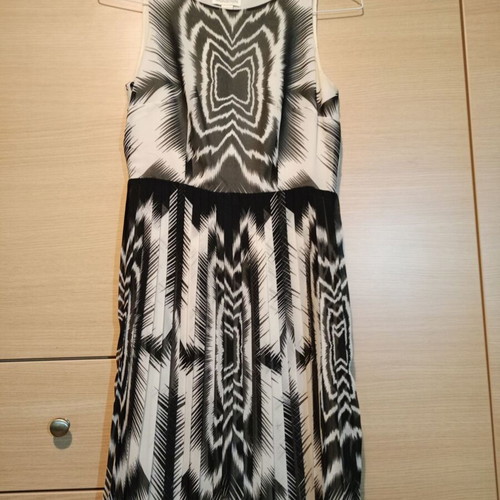 Tribal dress Monsoon size S like new, black and white, pleated skirt