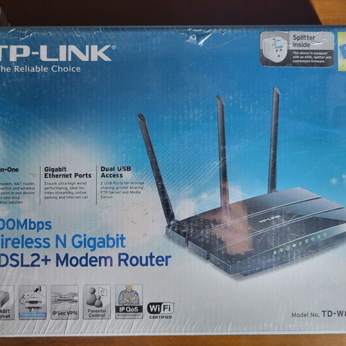 TP-LINK TD-W8970 300 Mbps Wireless N ADSL2+ Modem Router like new