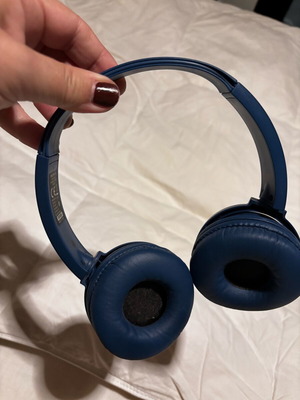 Sony wireless headphones WH-CH 500 like new