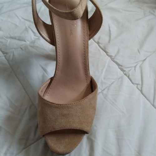 Pumps beige women size 40 like new