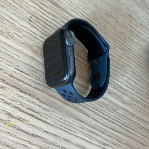 Apple Watch Series 6 44mm used with 4 Nike straps