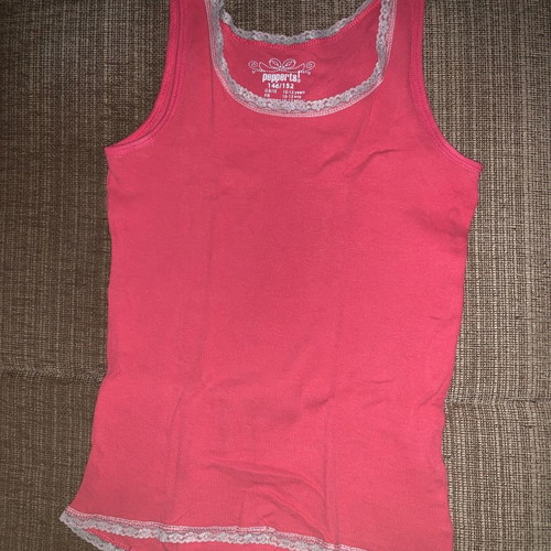 Girls' sleeveless fuchsia top like new