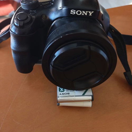 Sony Cyber shot DSC-HX400V camera for parts