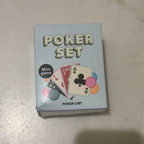 Poker set mini new from Flying Tiger with slight packaging damage