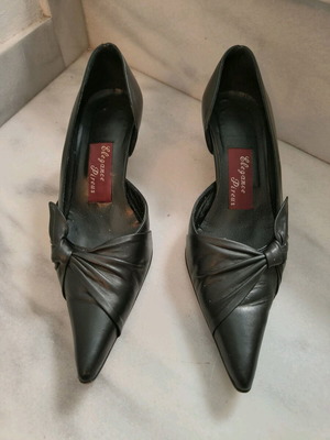 Leather black pumps used, size 38, 5 cm heel