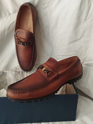 GK Uomo Italian leather shoes like new, tan color, casual style, size 43