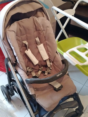 Inglesina Trilogy City System stroller used with car seat and changing bag