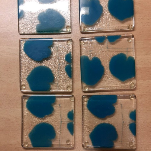 Glass placemats new, set of 6 with anti-slip pads